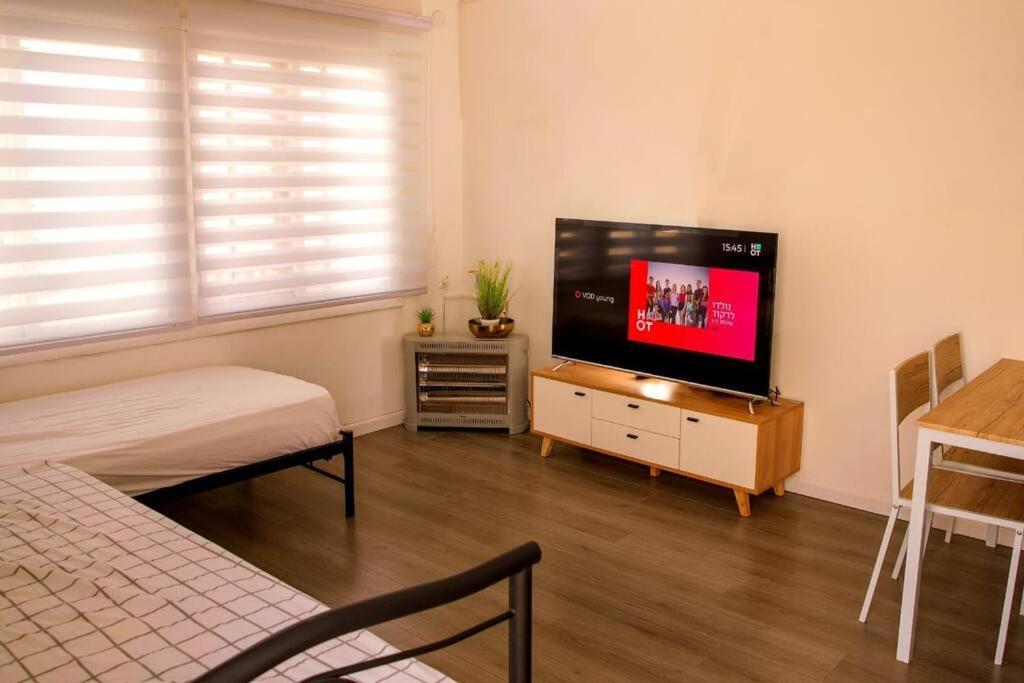 שמילה אירוח 2 Vila Arad Exterior foto